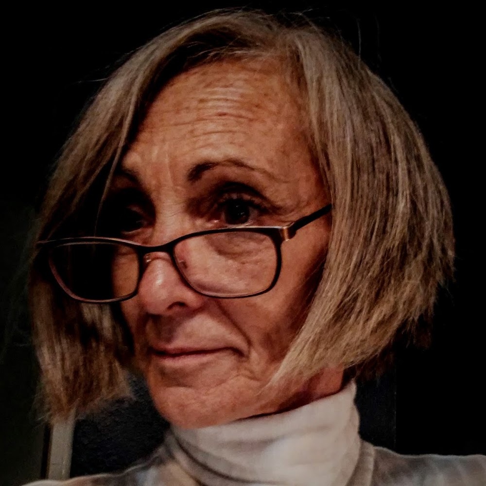 Meet your Posher, Suzanne